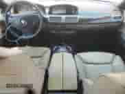 2007 BMW 7 Series 750i z VIN WBAHL83567DT10086, wystawiony jako Copart lot #59408605 z przebiegiem 110 635 mil mil oraz Nie do naprawy • Non repairable. Historia ofert i sprzedaży dostępna na DreamBid. Obrazek 8.