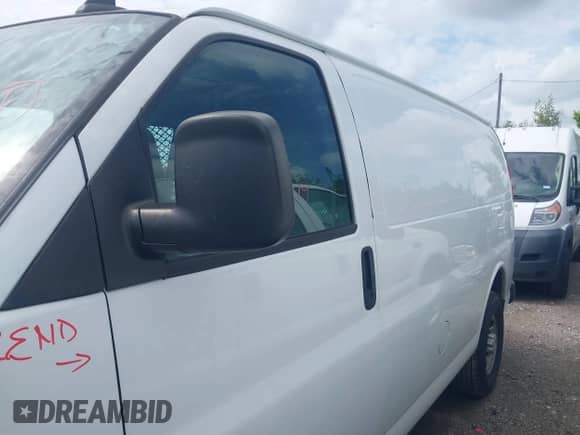 2020 Chevrolet Express Cargo with VIN 1GCWGAFP3L1240299, listed as a IAAI auction lot 42522748 with 129,759 mi miles and . Bid and sale history available at DreamBid. Image 14.