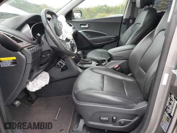 2017 Hyundai Santa Fe 2.0T с VIN 5XYZU4LA2HG436913, выставлен на аукционе Copart как лот 85486235 с пробегом 155 965 миль миль и Списание • Salvage title. История ставок и продаж доступна на DreamBid. Изображение 7.