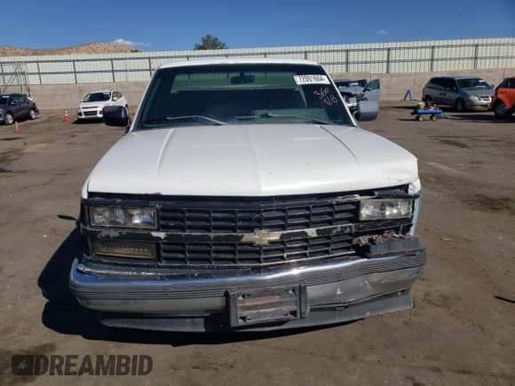1989 Chevrolet Silverado 2500 с VIN 1GCFC24H9KE228646, выставлен на аукционе Copart как лот 72091604 с пробегом 75 643 миль миль и Списание • Salvage title. История ставок и продаж доступна на DreamBid. Изображение 5.