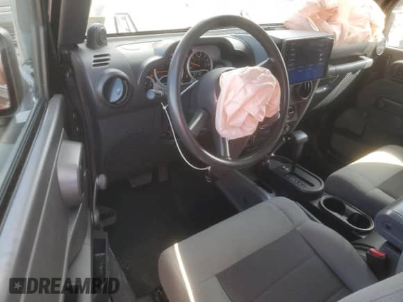 2010 Jeep Wrangler Sport с VIN 1J4AA2D13AL111104, выставлен на аукционе Copart как лот 84287605 с пробегом 110 407 миль миль и Списание • Salvage title. История ставок и продаж доступна на DreamBid. Изображение 8.