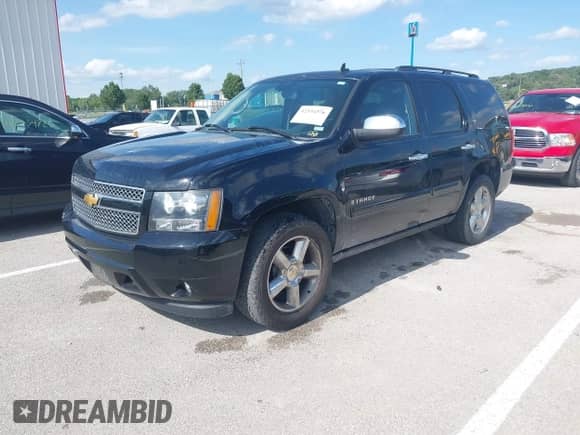 2008 Chevrolet Tahoe LTZ с VIN 1GNFK13038J164555, выставлен на аукционе IAAI как лот 42534376 с пробегом 222 724 миль миль и . История ставок и продаж доступна на DreamBid. Изображение 2.