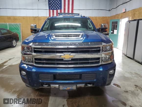 2019 Chevrolet Silverado 2500HD High Country с VIN 1GC1KUEY6KF169945, выставлен на аукционе Copart как лот 64101075 с пробегом 53 077 миль миль и Списание • Salvage title. История ставок и продаж доступна на DreamBid. Изображение 5.