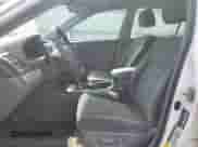 2005 Toyota Camry LE z VIN 4T1BE30K55U535592, wystawiony jako Copart lot #54072825 z przebiegiem 200 666 mil mil oraz Czysty tytuł • Clean title. Historia ofert i sprzedaży dostępna na DreamBid. Obrazek 7.