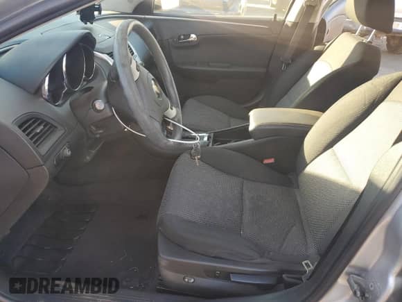 2010 Chevrolet Malibu 1LT с VIN 1G1ZC5EB6AF284456, выставлен на аукционе Copart как лот 81621015 с пробегом 139 642 миль миль и Списание • Salvage title. История ставок и продаж доступна на DreamBid. Изображение 7.