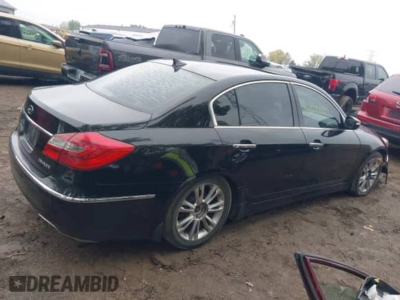 2012 Hyundai Genesis 3.8L с VIN KMHGC4DD9CU202970, выставлен на аукционе IAAI как лот 43288807 с пробегом 146 809 миль миль и . История ставок и продаж доступна на DreamBid. Изображение 13.