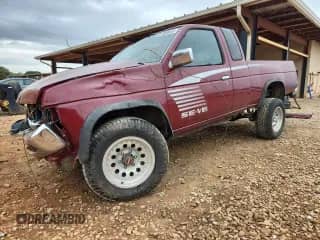 1995 Nissan Frontier SE z VIN 1N6HD16Y8SC393562, wystawiony jako Copart lot #81999655 z przebiegiem 123 168 mil mil oraz Szkoda całkowita • Salvage title. Historia ofert i sprzedaży dostępna na DreamBid. Obrazek 1.