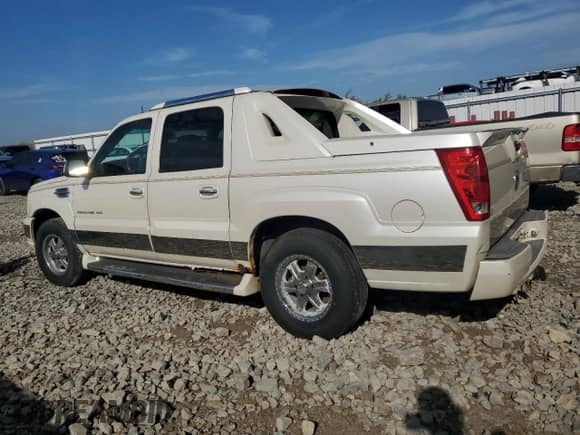 2002 Cadillac Escalade EXT with VIN 3GYEK63N42G353523, listed as a Copart auction lot 87025155 with 72,362 mi miles and Clean title. Bid and sale history available at DreamBid. Image 2.