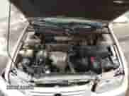 1998 Toyota Camry LE z VIN JT2BG22K2W0105087, wystawiony jako IAAI lot #43316030 z przebiegiem 176 929 mil mil oraz . Historia ofert i sprzedaży dostępna na DreamBid. Obrazek 10.