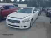 2012 Nissan Maxima SV z VIN 1N4AA5AP1CC830652, wystawiony jako IAAI lot #43122905 z przebiegiem 173 000 mil mil oraz . Historia ofert i sprzedaży dostępna na DreamBid. Obrazek 17.