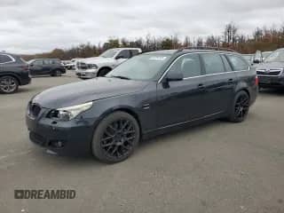 2009 BMW 5 Series 535i xDrive с VIN WBAPT73569CX02404, выставлен на аукционе Copart как лот 85396165 с пробегом 180 194 миль миль и Списание • Salvage title. История ставок и продаж доступна на DreamBid. Изображение 1.