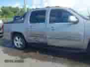 2007 Chevrolet Avalanche 2LT with VIN 3GNEC12J57G112279, listed as a IAAI auction lot 42776950 with 274,250 mi miles and . Bid and sale history available at DreamBid. Image 6.