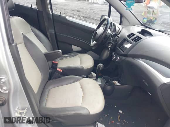 2014 Chevrolet Spark LT с VIN KL8CF6S92EC411702, выставлен на аукционе IAAI как лот 42190017 с пробегом 96 190 миль миль и . История ставок и продаж доступна на DreamBid. Изображение 5.