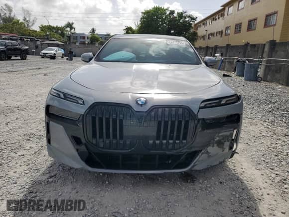 2023 BMW 7 Series 740i с VIN WBA23EH02PCM22276, выставлен на аукционе Copart как лот 66415705 с пробегом 72 816 миль миль и Списание • Salvage title. История ставок и продаж доступна на DreamBid. Изображение 5.