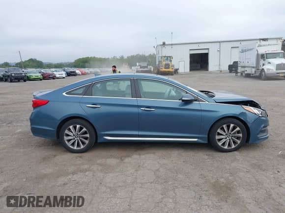 2016 Hyundai Sonata Limited с VIN 5NPE34AF3GH433056, выставлен на аукционе IAAI как лот 42970721 с пробегом 80 082 миль миль и . История ставок и продаж доступна на DreamBid. Изображение 13.