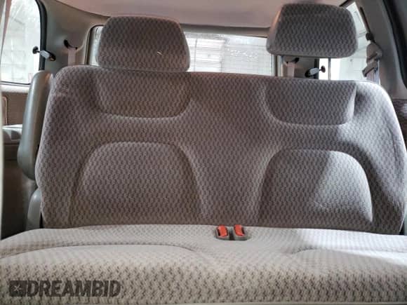 2000 Dodge Caravan SE with VIN 2B4GP45G7YR822770, listed as a Copart auction lot 86096444 with 128,592 mi miles and Salvage title. Bid and sale history available at DreamBid. Image 10.