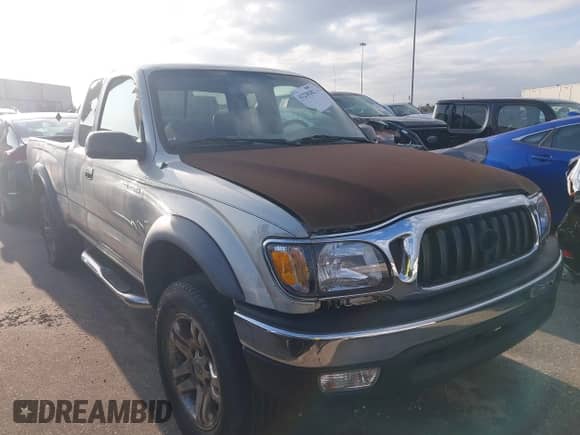 2004 Toyota Tacoma с VIN 5TEWM72NX4Z348782, выставлен на аукционе IAAI как лот 41230282 с пробегом 281 640 миль миль и . История ставок и продаж доступна на DreamBid. Изображение 1.
