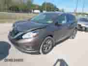 2015 Nissan Murano SL с VIN 5N1AZ2MG7FN233619, выставлен на аукционе IAAI как лот 41070510 с пробегом 131 590 миль миль и . История ставок и продаж доступна на DreamBid. Изображение 17.