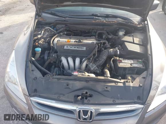 2006 Honda Accord EX-L с VIN 1HGCM56816A073457, выставлен на аукционе IAAI как лот 43556382 с пробегом 130 655 миль миль и . История ставок и продаж доступна на DreamBid. Изображение 10.