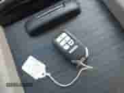 2019 Honda Pilot Touring 8-Passenger z VIN 5FNYF5H9XKB001842, wystawiony jako IAAI lot #43026784 z przebiegiem 114 674 mil mil oraz . Historia ofert i sprzedaży dostępna na DreamBid. Obrazek 11.