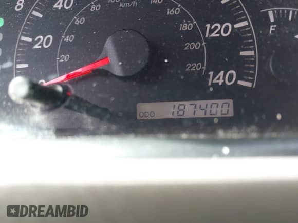 2006 Toyota Camry STD z VIN 4T1BE32K16U156037, wystawiony jako IAAI lot #43193359 z przebiegiem 187 400 mil mil oraz . Historia ofert i sprzedaży dostępna na DreamBid. Obrazek 7.