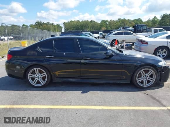 2013 BMW 5 Series 550i с VIN WBAFR9C59DD226853, выставлен на аукционе IAAI как лот 43196660 с пробегом 168 045 миль миль и . История ставок и продаж доступна на DreamBid. Изображение 13.