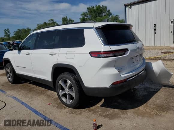 2024 Jeep Grand Cherokee Limited with VIN 1C4RJKBG2R8570185, listed as a Copart auction lot 62215245 with 6,692 mi miles and Salvage title. Bid and sale history available at DreamBid. Image 2.