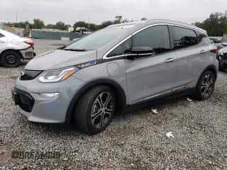 2019 Chevrolet Bolt EV Premier z VIN 1G1FZ6S0XK4116794, wystawiony jako Copart lot #76297613 z przebiegiem 43 107 mil mil oraz . Historia ofert i sprzedaży dostępna na DreamBid. Obrazek 1.