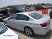 2015 BMW 5 Series 550i с VIN WBAKN9C55FD960807, выставлен на аукционе IAAI как лот 42640043 с пробегом 129 641 миль миль и . История ставок и продаж доступна на DreamBid. Изображение 14.