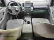 2021 Nissan Frontier SV z VIN 1N6ED0EB0MN711059, wystawiony jako Copart lot #84045045 z przebiegiem 36 878 mil mil oraz Szkoda całkowita • Salvage title. Historia ofert i sprzedaży dostępna na DreamBid. Obrazek 8.