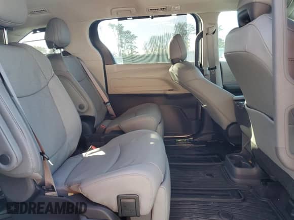 2024 Toyota Sienna Limited с VIN 5TDZRKEC9RS215091, выставлен на аукционе Copart как лот 82188264 с пробегом 2 602 миль миль и Списание • Salvage title. История ставок и продаж доступна на DreamBid. Изображение 11.