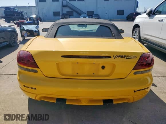 2005 Dodge Viper SRT-10 with VIN 1B3JZ65Z75V501371, listed as a Copart auction lot 52143095 with 35,015 mi miles and Salvage title. Bid and sale history available at DreamBid. Image 6.