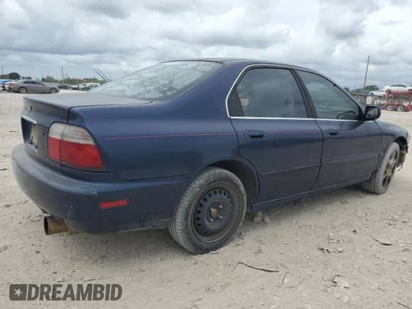 1997 Honda Accord LX с VIN 1HGCD5536VA245695, выставлен на аукционе Copart как лот 78018114 с пробегом 167 750 миль миль и Списание • Salvage title. История ставок и продаж доступна на DreamBid. Изображение 3.