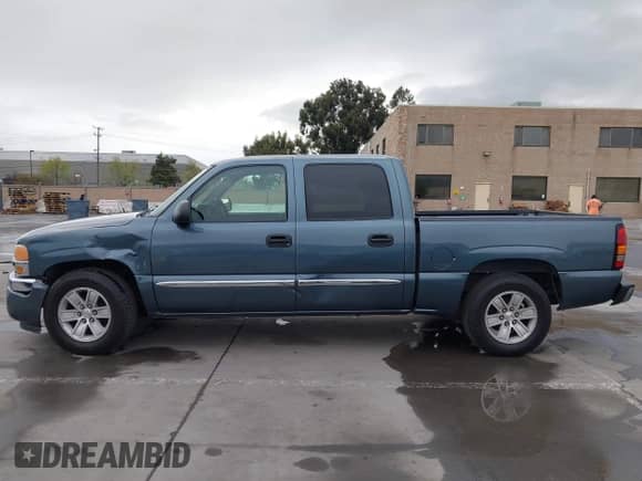 2006 GMC Sierra 1500 SL z VIN 2GTEC13V161241783, wystawiony jako IAAI lot #41910830 z przebiegiem 399 955 mil mil oraz . Historia ofert i sprzedaży dostępna na DreamBid. Obrazek 14.
