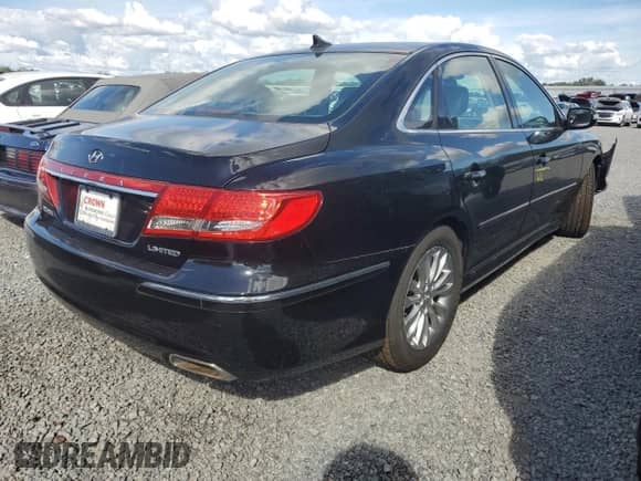 2011 Hyundai Azera Limited with VIN KMHFC4DF3BA537090, listed as a Copart auction lot 74337554 with Not provided miles and Salvage title. Bid and sale history available at DreamBid. Image 3.