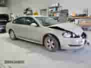 2011 Chevrolet Impala LS Fleet z VIN 2G1WF5EK8B1264700, wystawiony jako Copart lot #53561235 z przebiegiem 129 644 mil mil oraz Szkoda całkowita • Salvage title. Historia ofert i sprzedaży dostępna na DreamBid. Obrazek 4.