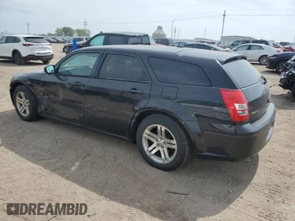 2006 Dodge Magnum R/T with VIN 2D4GV57296H120505, listed as a Copart auction lot 57429225 with 120,699 mi miles and Salvage title. Bid and sale history available at DreamBid. Image 2.