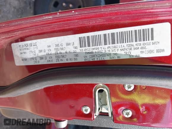 2017 Ram 1500 Tradesman z VIN 1C6RR7KG3HS597409, wystawiony jako IAAI lot #43309358 z przebiegiem 104 331 mil mil oraz . Historia ofert i sprzedaży dostępna na DreamBid. Obrazek 9.