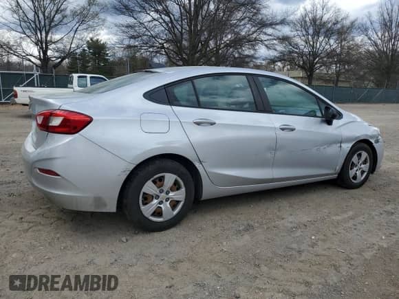 2018 Chevrolet Cruze LS с VIN 1G1BC5SMXJ7243779, выставлен на аукционе Copart как лот 51227015 с пробегом 153 837 миль миль и Чистый • Clean title. История ставок и продаж доступна на DreamBid. Изображение 3.