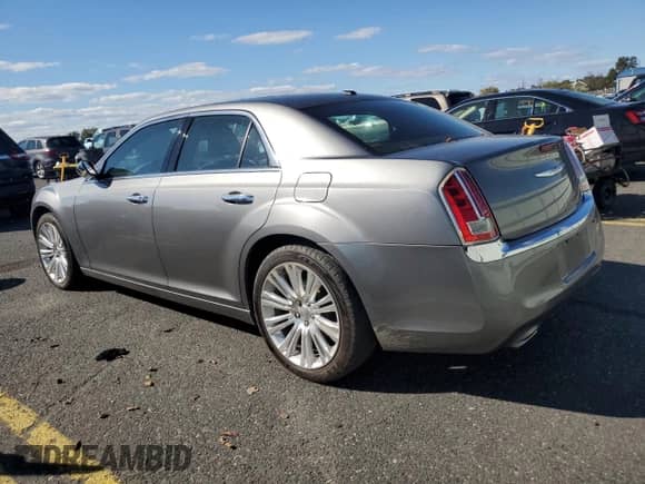 2011 Chrysler 300 C с VIN 2C3CA6CT1BH516793, выставлен на аукционе Copart как лот 85515815 с пробегом 21 821 миль миль и Списание • Salvage title. История ставок и продаж доступна на DreamBid. Изображение 2.