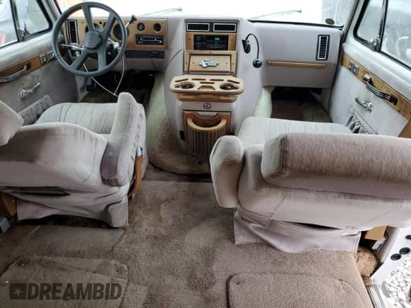 1991 Chevrolet Sportvan с VIN 1GBEG25K9M7125247, выставлен на аукционе Copart как лот 75549674 с пробегом 108 756 миль миль и Чистый • Clean title. История ставок и продаж доступна на DreamBid. Изображение 8.