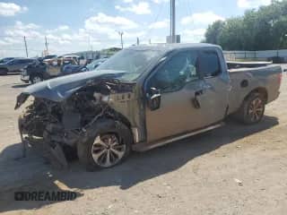 2019 Ford F-150 XL z VIN 1FTEX1EP3KKC33665, wystawiony jako Copart lot #68904025 z przebiegiem Nie podano mil oraz Szkoda całkowita • Salvage title. Historia ofert i sprzedaży dostępna na DreamBid. Obrazek 1.