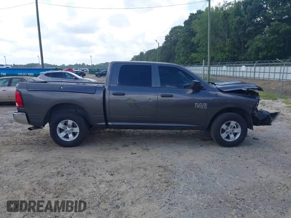 2019 Ram 1500 Tradesman z VIN 1C6RR7KG2KS681728, wystawiony jako IAAI lot #42823098 z przebiegiem 83 446 mil mil oraz . Historia ofert i sprzedaży dostępna na DreamBid. Obrazek 14.