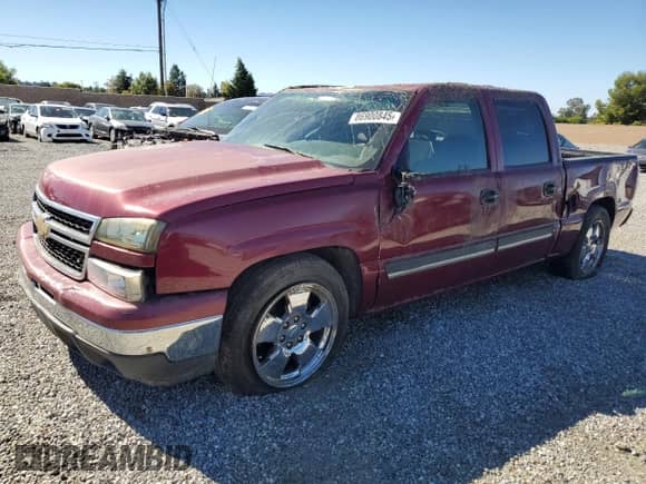 2006 Chevrolet Silverado 1500 LS с VIN 2GCEC13V561353342, выставлен на аукционе Copart как лот 86900845 с пробегом 216 857 миль миль и Списание • Salvage title. История ставок и продаж доступна на DreamBid. Изображение 1.