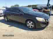 2012 Volvo S60 T5 с VIN YV1622FS6C2112328, выставлен на аукционе Copart как лот 85162565 с пробегом 87 334 миль миль и Списание • Salvage title. История ставок и продаж доступна на DreamBid. Изображение 4.