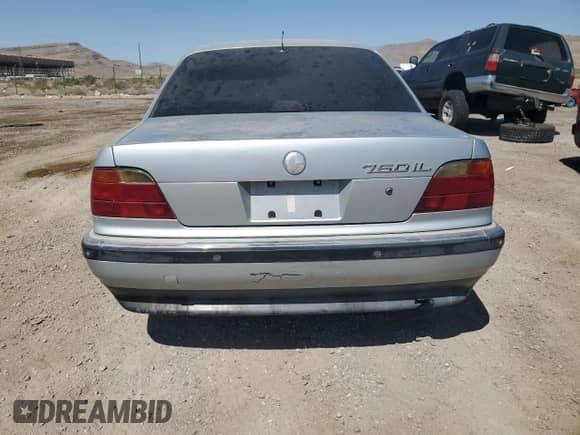 1997 BMW 7 Series with VIN WBAGK2327VDH68057, listed as a Copart auction lot 55881224 with 178,322 mi miles and Salvage title. Bid and sale history available at DreamBid. Image 6.