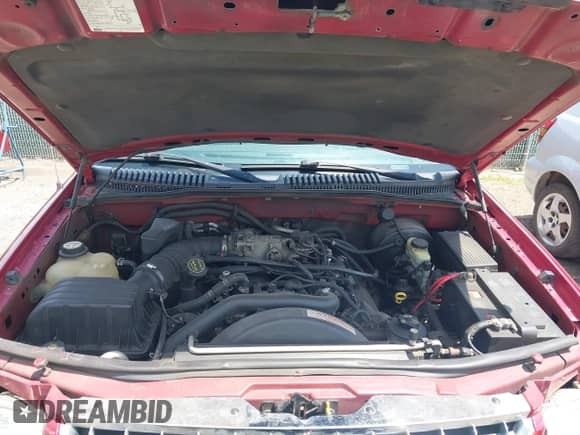 2004 Ford Explorer XLT with VIN 1FMZU73W54UB70532, listed as a IAAI auction lot 42282641 with 92,492 mi miles and . Bid and sale history available at DreamBid. Image 10.