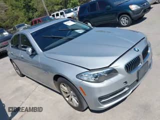 2014 BMW 5 Series 528i с VIN WBA5A5C59ED503403, выставлен на аукционе IAAI как лот 43365352 с пробегом 109 418 миль миль и . История ставок и продаж доступна на DreamBid. Изображение 1.