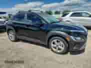 2023 Hyundai Kona SEL с VIN KM8K32AB7PU963682, выставлен на аукционе Copart как лот 70177385 с пробегом 21 042 миль миль и На запчасти • Non repairable. История ставок и продаж доступна на DreamBid. Изображение 4.