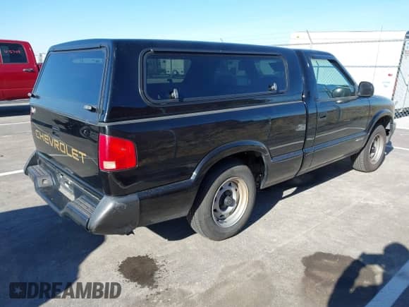 1997 Chevrolet S-10 LS с VIN 1GCCS144XVK192582, выставлен на аукционе IAAI как лот 41429469 с пробегом 73 464 миль миль и . История ставок и продаж доступна на DreamBid. Изображение 4.